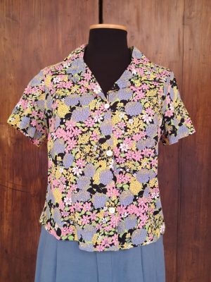 Camicia sartoriale corta a fiori pastello anni 70